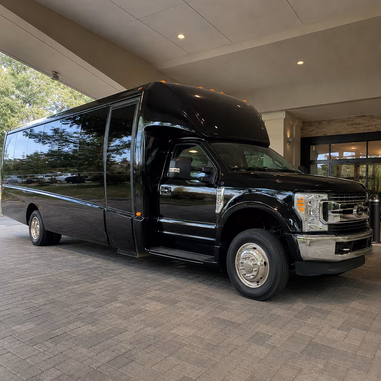 college campus visit buses for newton high schools