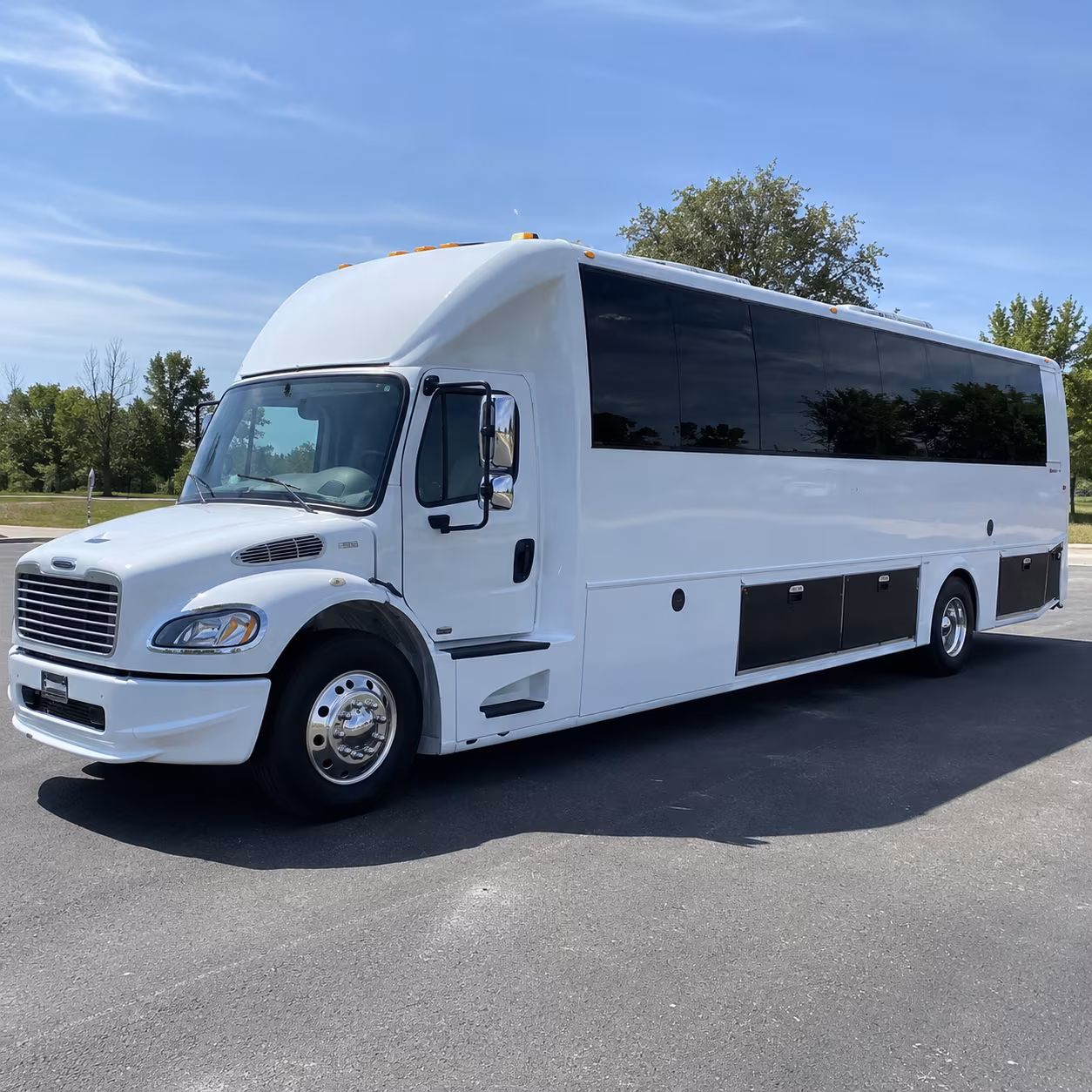 newton 40 passenger party bus