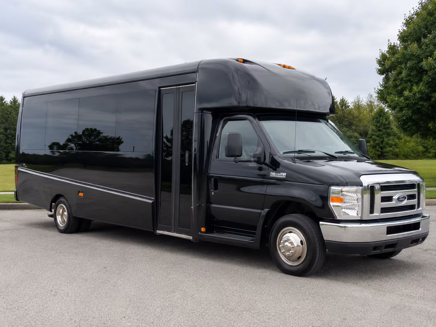 wedding and special occasion buses in newton massachusetts